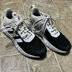 Men’s Adidas tennis shoes size 6.5